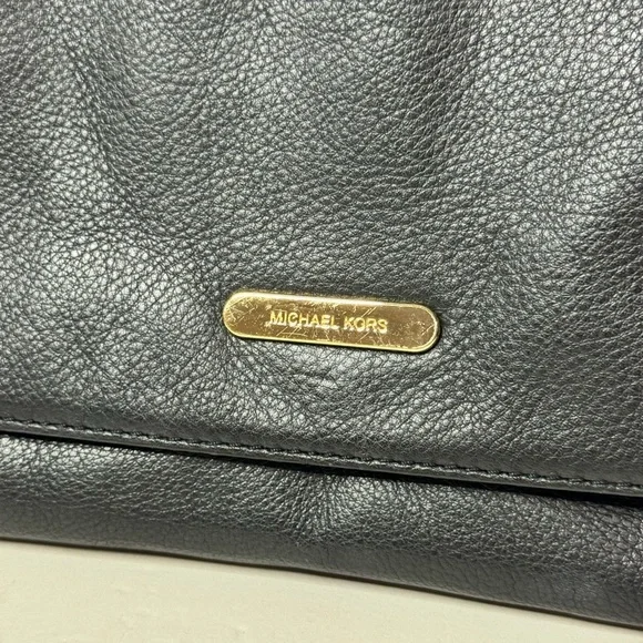 Michael Kors Beverly Oversized Clutch Black Supple Leather Convertible - Picture 4 of 10